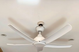 Quạt Trần HTCF-136T6K – Sang Trọng, Hiện Đại Cho Mọi Không Gian